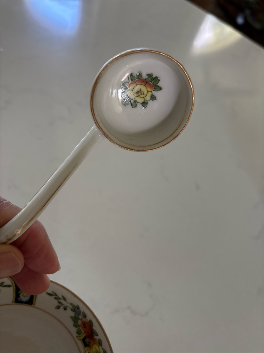Noritake White Porcelain Serving Bowl and Ladle with Floral Trim - Picture 6 of 16